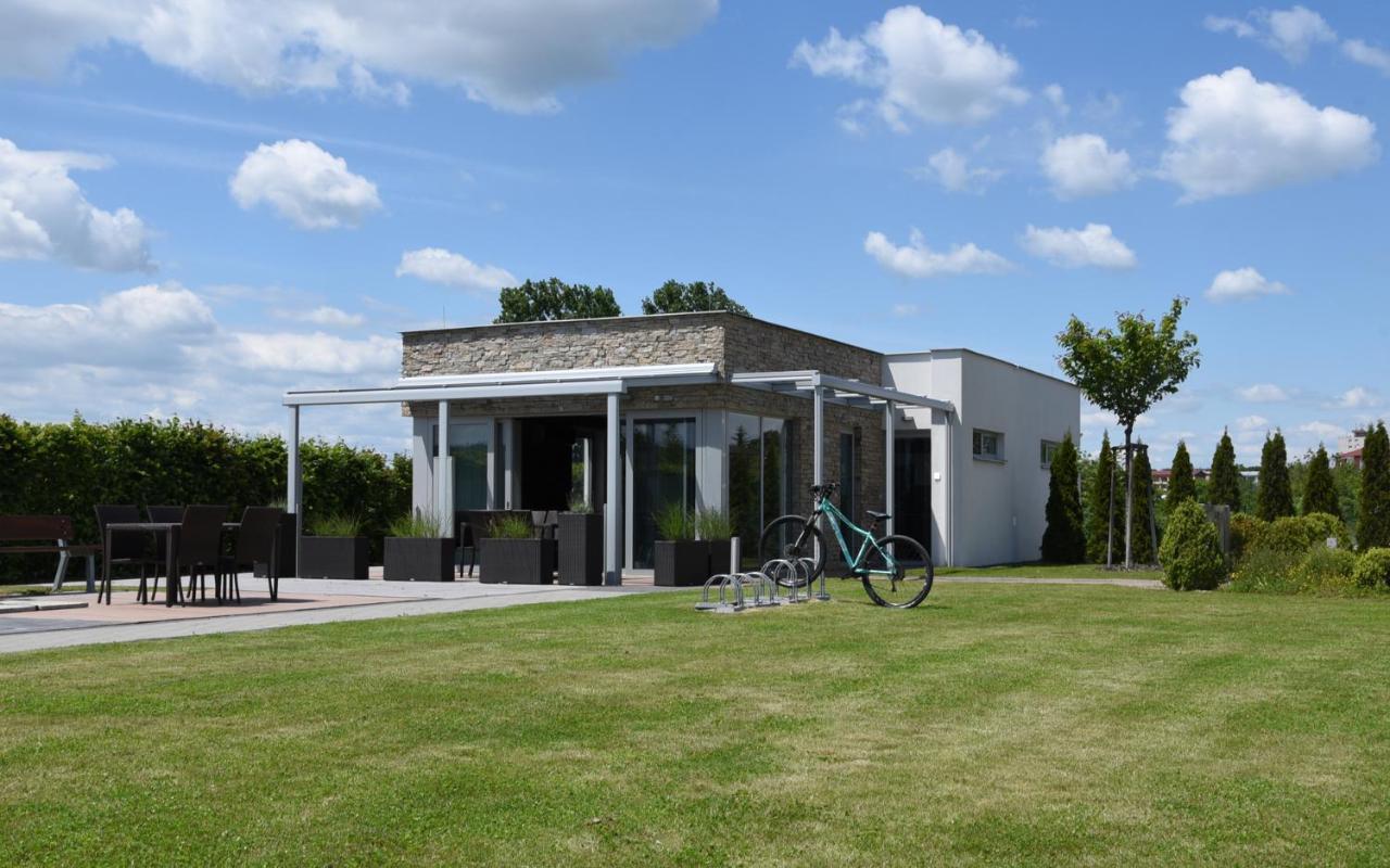 Hotel Harmony Medical & Wellness-Free Parking, 1,8Km From The Center 크로메르지 외부 사진