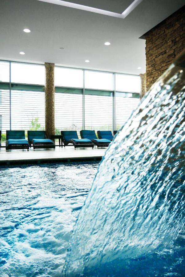 Hotel Harmony Medical & Wellness-Free Parking, 1,8Km From The Center 크로메르지 외부 사진