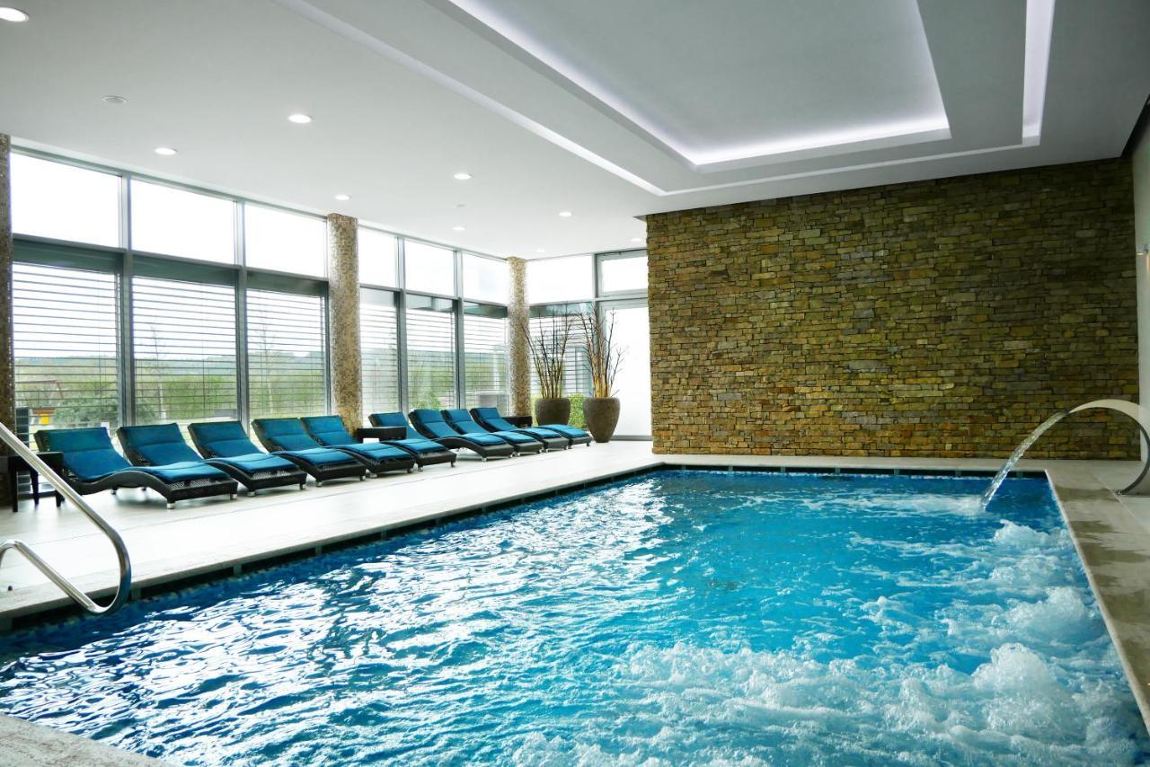 Hotel Harmony Medical & Wellness-Free Parking, 1,8Km From The Center 크로메르지 외부 사진