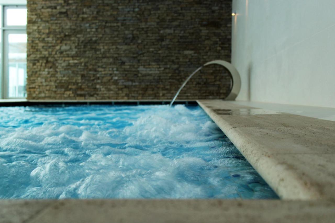 Hotel Harmony Medical & Wellness-Free Parking, 1,8Km From The Center 크로메르지 외부 사진
